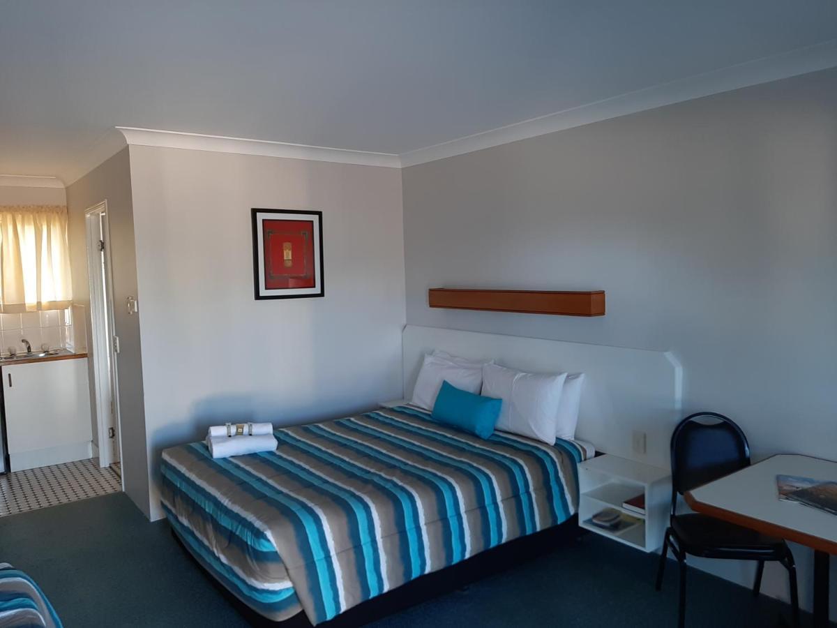 Country Rose Motel Warwick Eksteriør billede