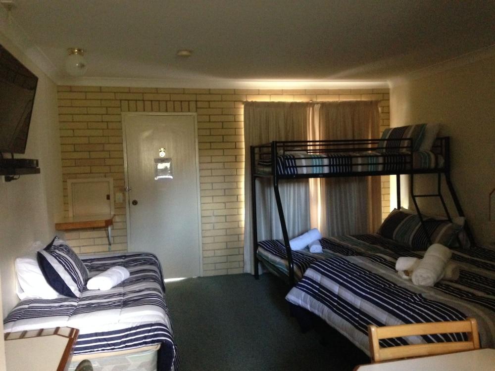 Country Rose Motel Warwick Eksteriør billede